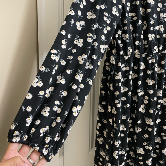 🆕 bloomChic dress - Picture 3 of 4